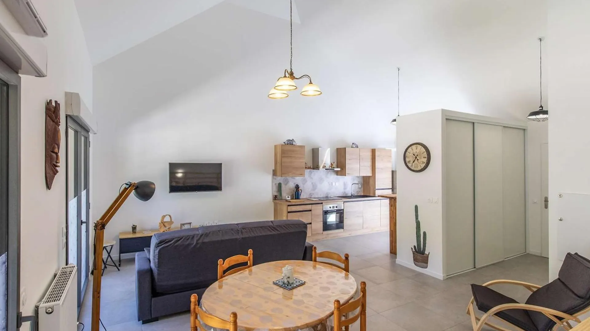 Apartment Lodge Neuf Avec 3 Chambres, Terrasse Et Parking, A 5 Min Du Centre De Cauterets - Fr-1-401-298