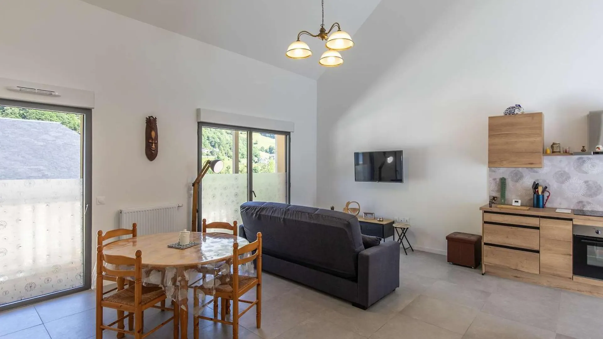 Lodge Neuf Avec 3 Chambres, Terrasse Et Parking, A 5 Min Du Centre De Cauterets - Fr-1-401-298