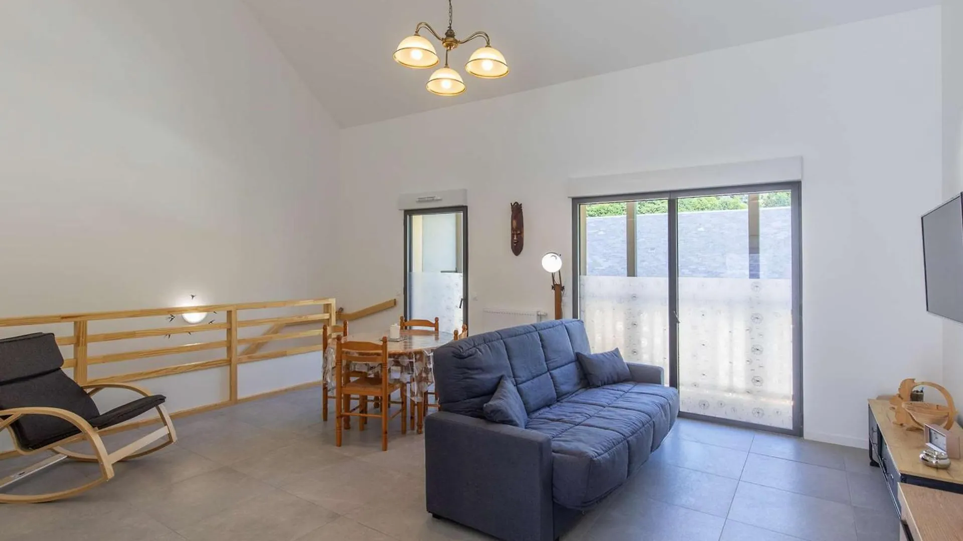 Lodge Neuf Avec 3 Chambres, Terrasse Et Parking, A 5 Min Du Centre De Cauterets - Fr-1-401-298 0*,